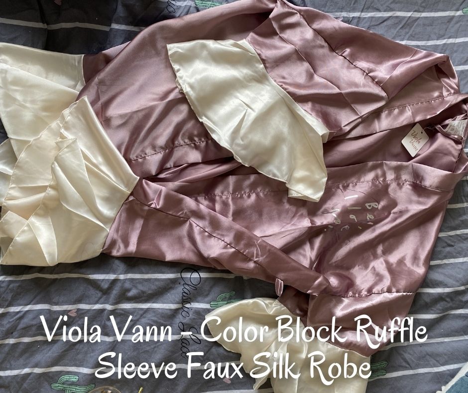 Viola Vann - Color Block Ruffle Sleeve Faux Silk Robe Viola Vann - Color Block Ruffle Sleeve Faux Silk Robe